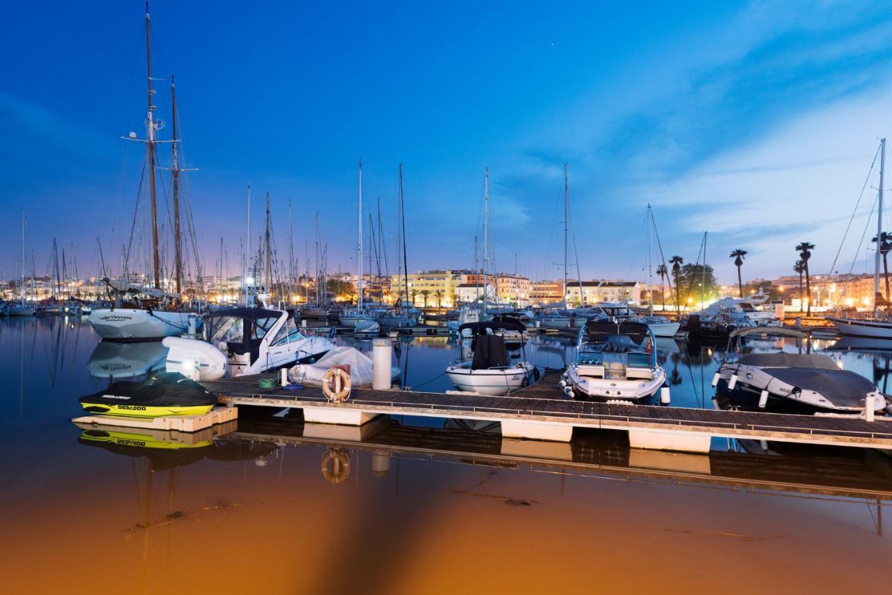 B39 - Marina Hill Apartment Lagos Luaran gambar