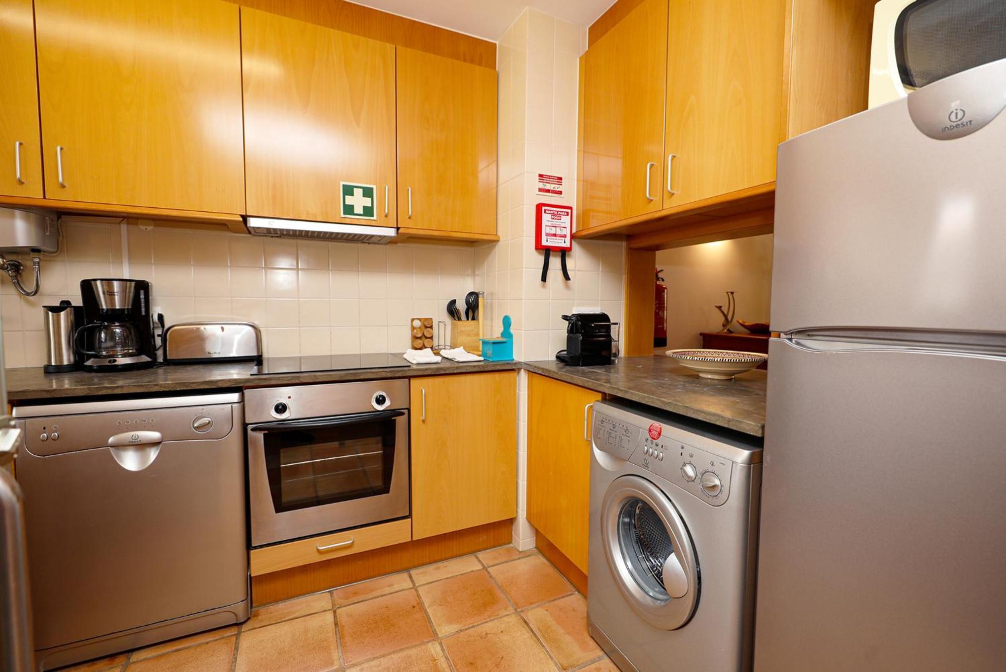 B39 - Marina Hill Apartment Lagos Luaran gambar